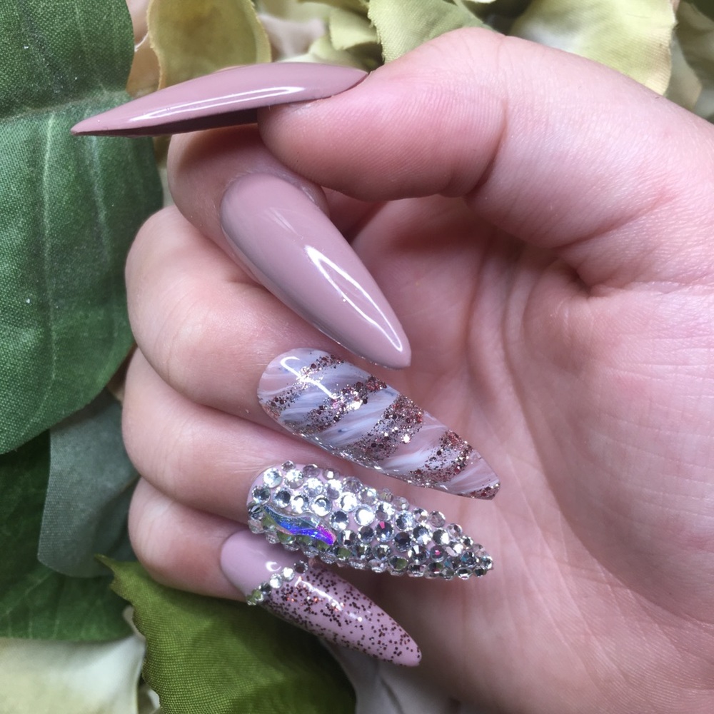 Custom Press On Nails - image 3